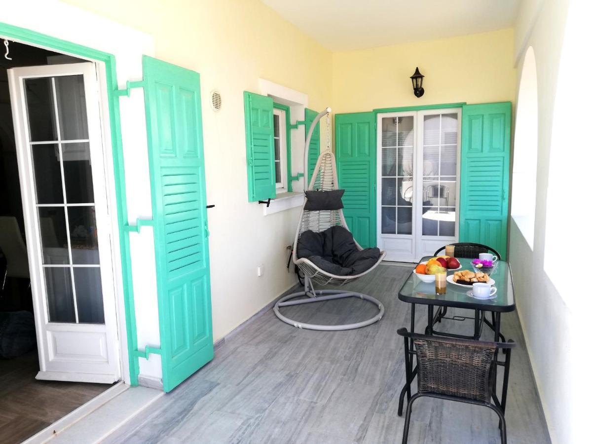 Kamari Beach Houses With Balcony And Garden Luaran gambar