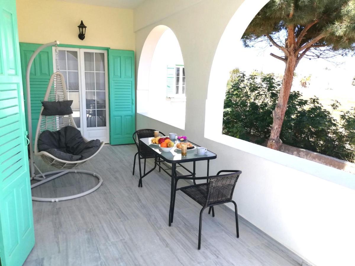 Kamari Beach Houses With Balcony And Garden Luaran gambar