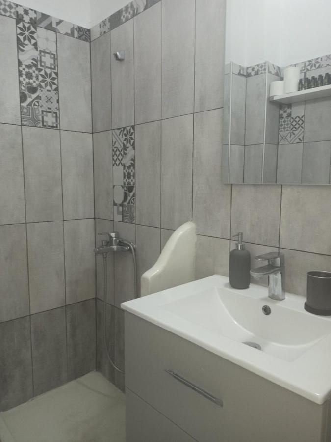 Kamari Beach Houses With Balcony And Garden Luaran gambar