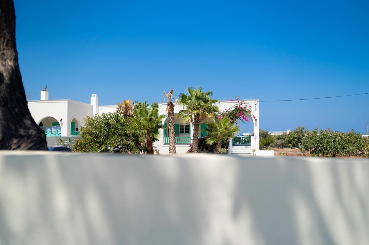 Kamari Beach Houses With Balcony And Garden Luaran gambar