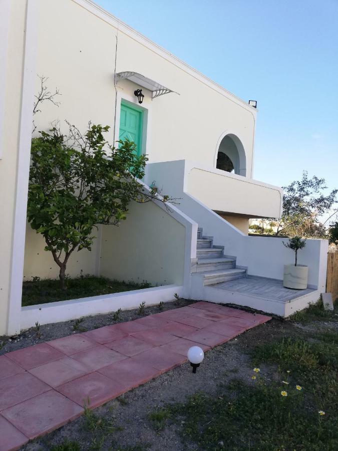 Kamari Beach Houses With Balcony And Garden Luaran gambar
